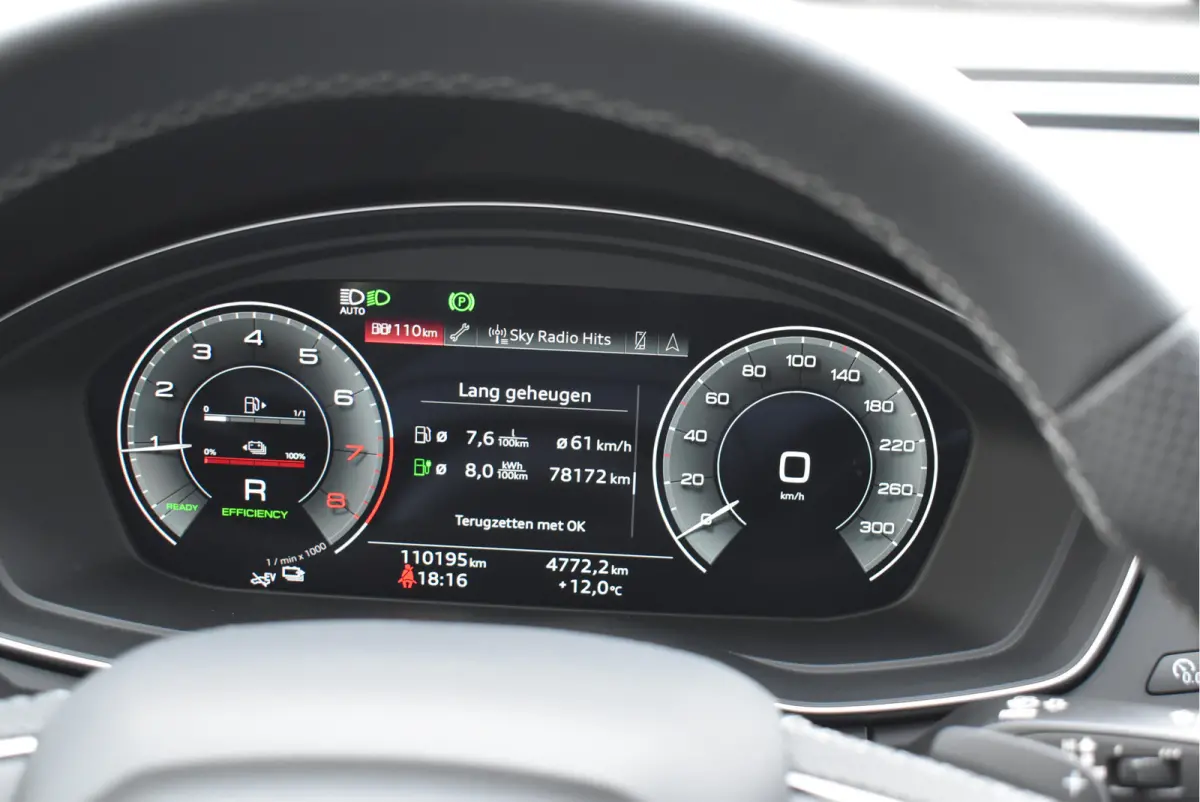50 TFSI e S-Line 299 Pk Black Optik Matrix Leder Navi Carbon 20 Inch Trekhaak