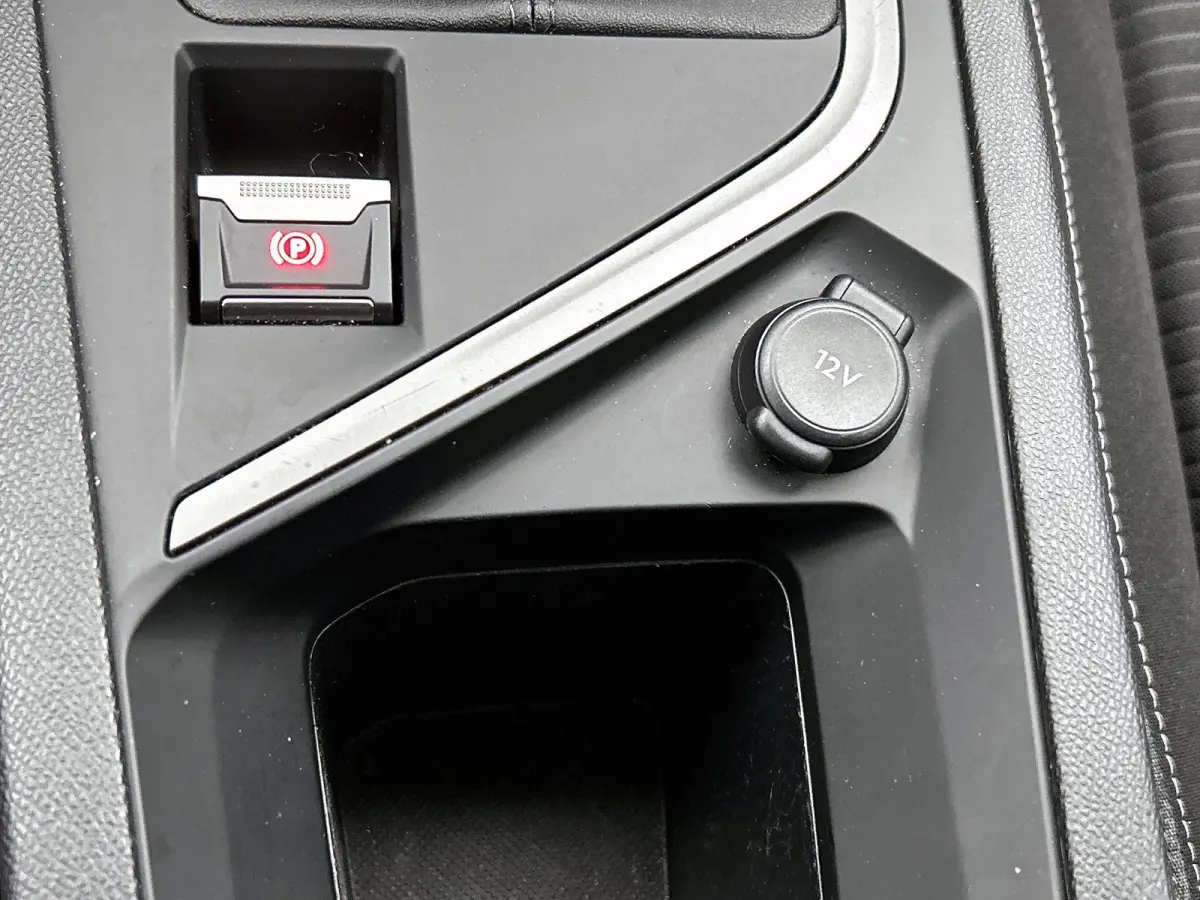 1.2 Active Pack Business 110pk | Trekhaak | Apple Carplay/Android Auto | Climate Control | Cruise Control | LED |
