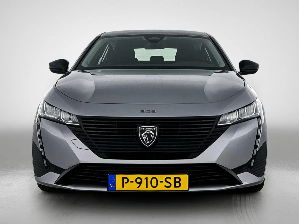 1.2 Active Pack Business 110pk | Trekhaak | Apple Carplay/Android Auto | Climate Control | Cruise Control | LED |