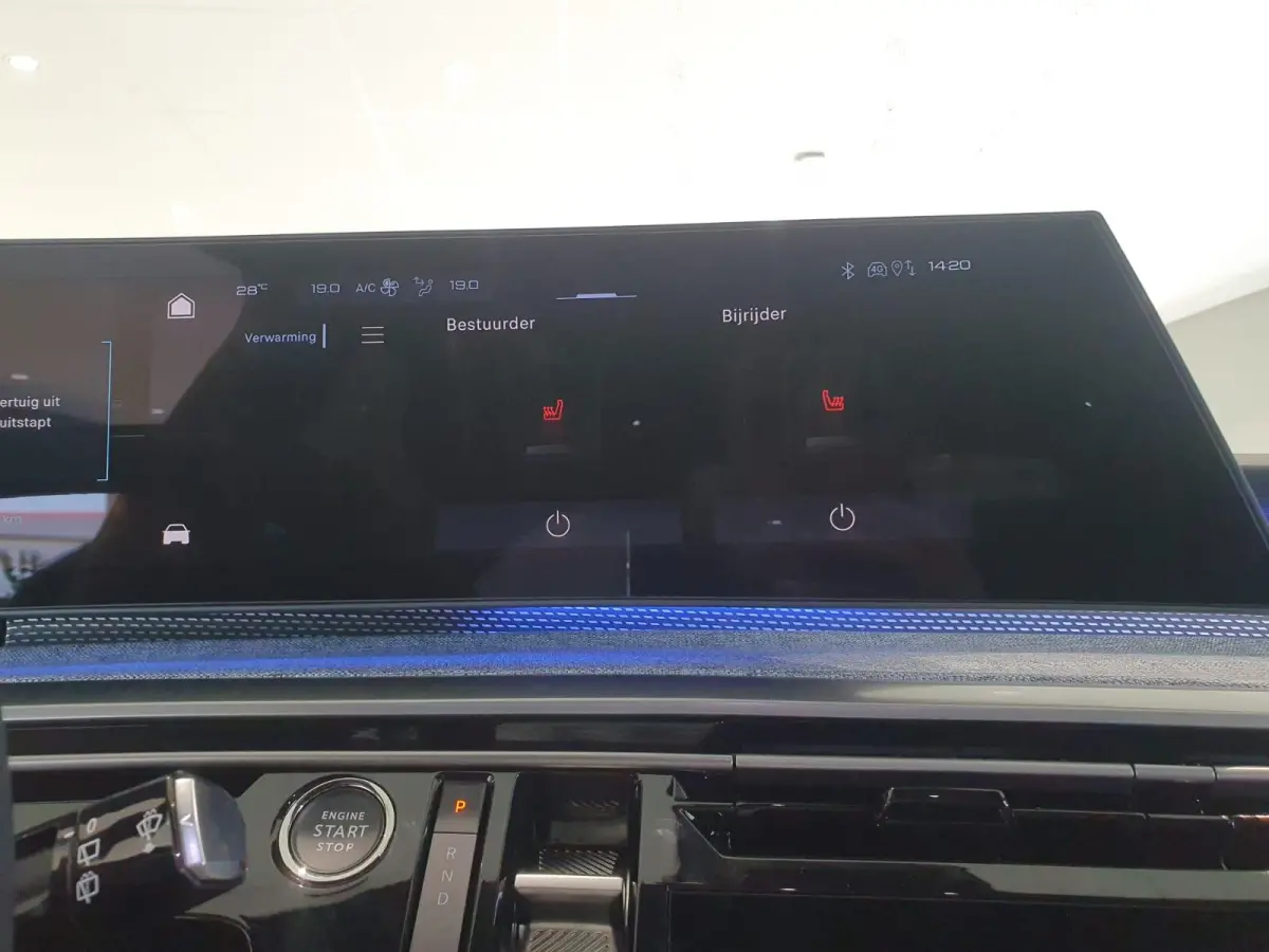GT 73 kWh | 360 graden camera | Voorstoelen verwarmd | Climate control | Apple Carplay/Android Auto