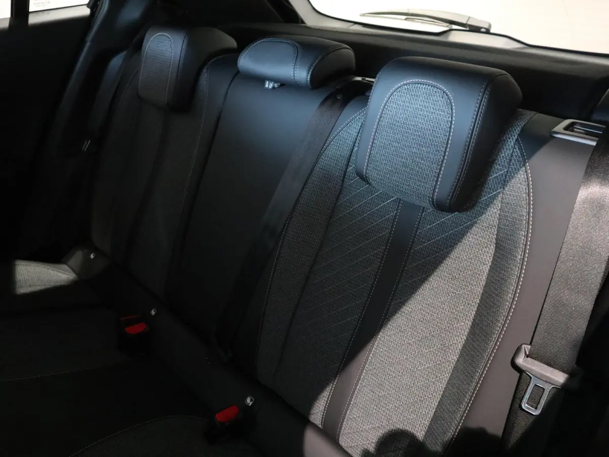 Allure | Navigatie | LMV | Camera | Apple Carplay | Cruise Control |