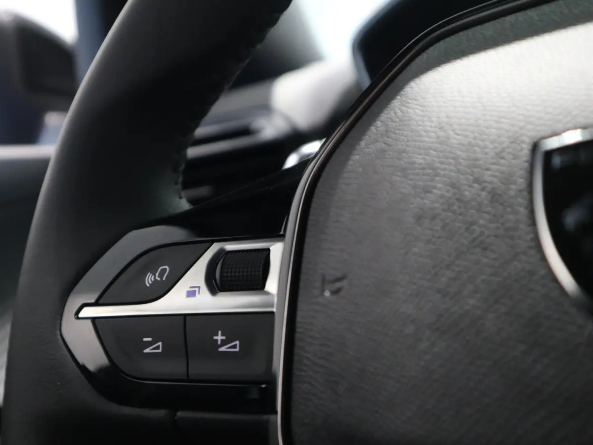 Allure | Navigatie | LMV | Camera | Apple Carplay | Cruise Control |
