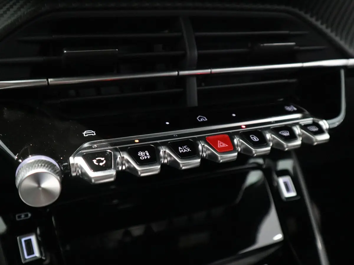 Allure | Navigatie | LMV | Camera | Apple Carplay | Cruise Control |