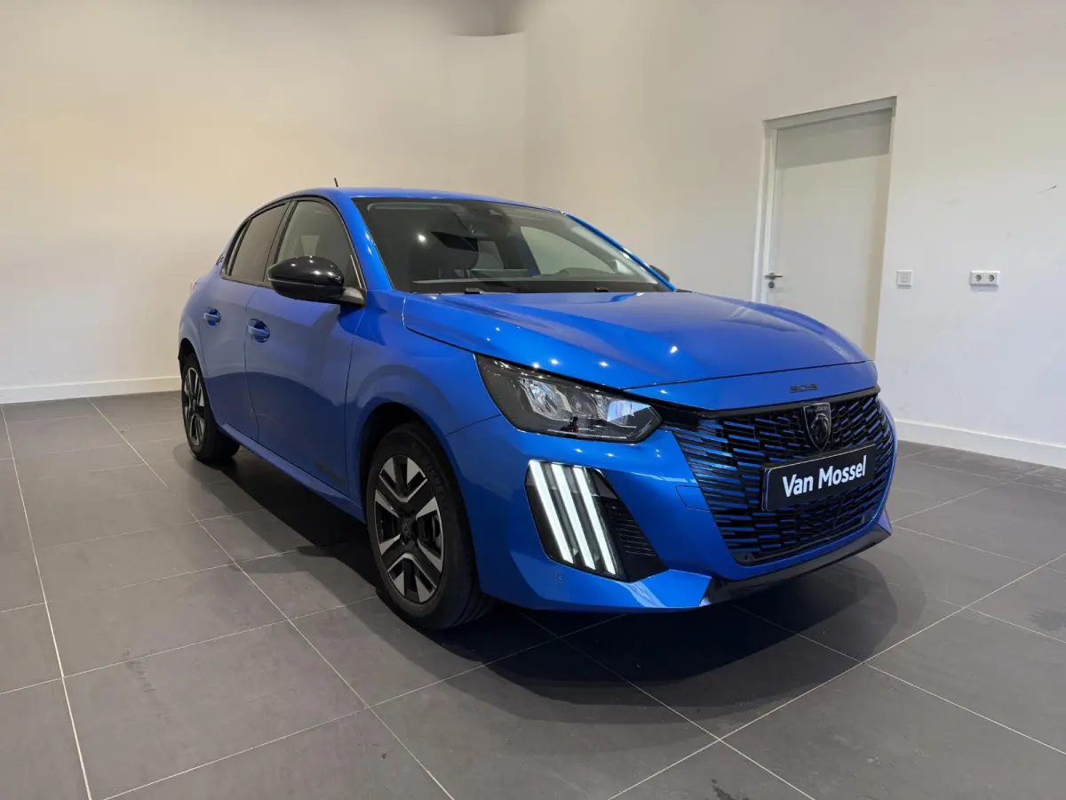 E-Style | Stoelverwarming | Apple Carplay & Android Auto | Parkeersensoren |