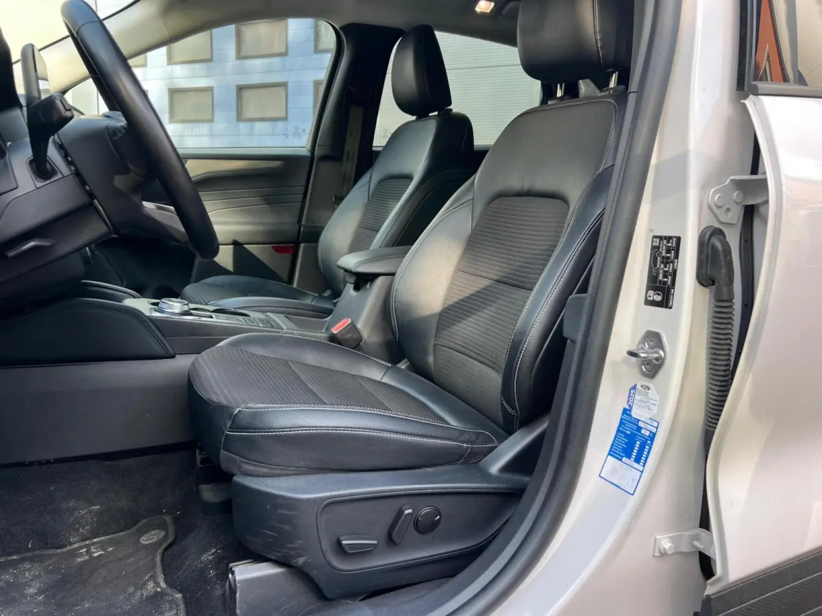 2.5 PHEV TITANIUM X l Zeer luxe l 65 km elektrisch