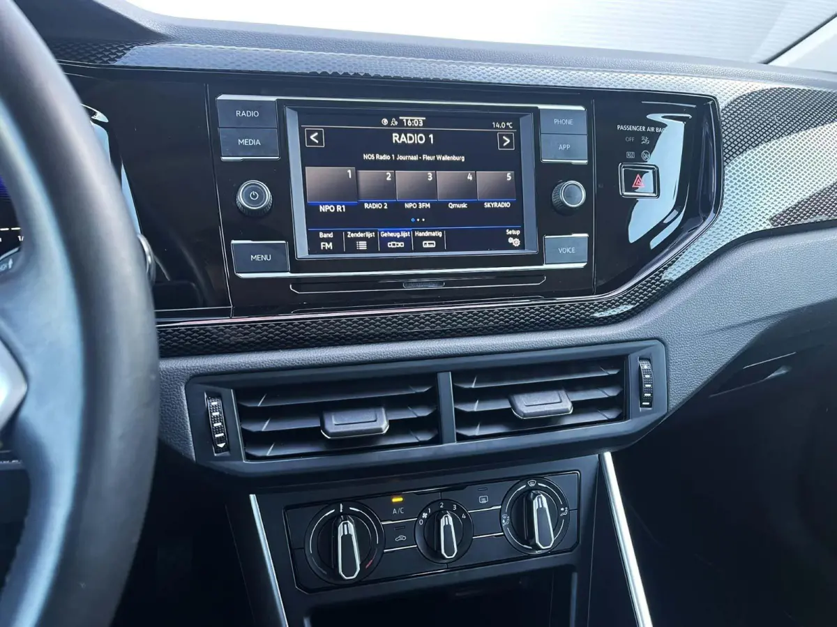 1.0 TSI 95pk Life | App Connect | Adaptive Cruise | Airco