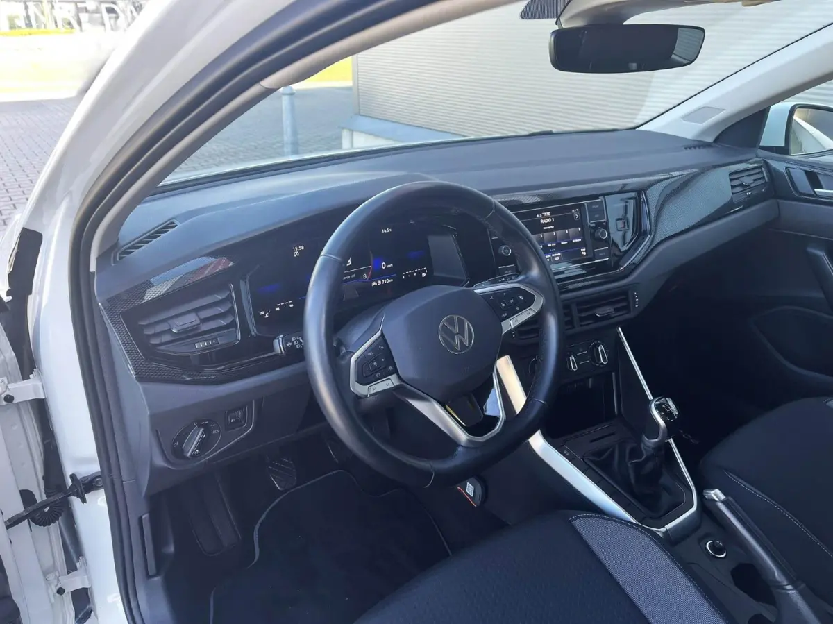 1.0 TSI 95pk Life | App Connect | Adaptive Cruise | Airco