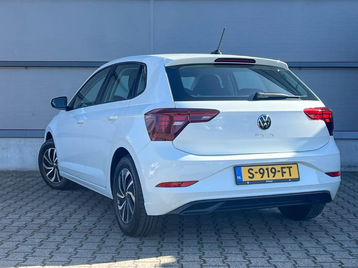 1.0 TSI 95pk Life | App Connect | Adaptive Cruise | Airco