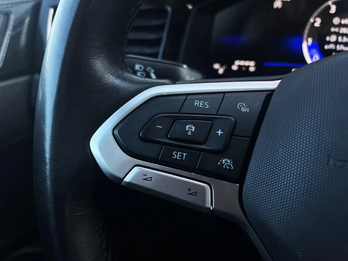 1.0 TSI 95pk Life | App Connect | Adaptive Cruise | Airco