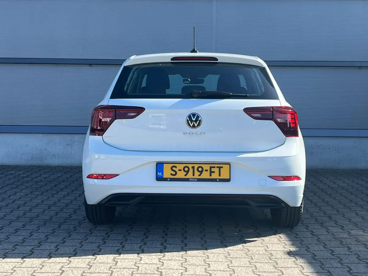 1.0 TSI 95pk Life | App Connect | Adaptive Cruise | Airco