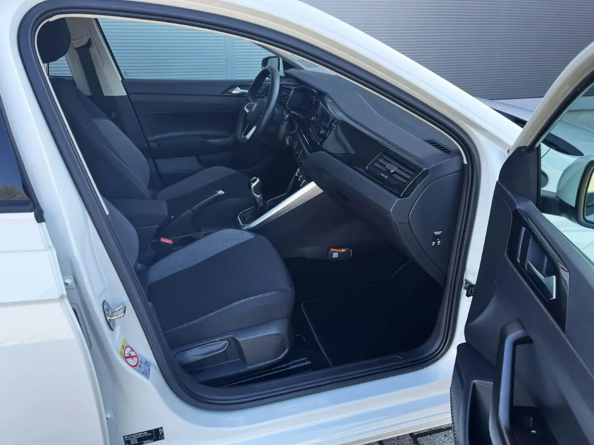 1.0 TSI 95pk Life | App Connect | Adaptive Cruise | Airco