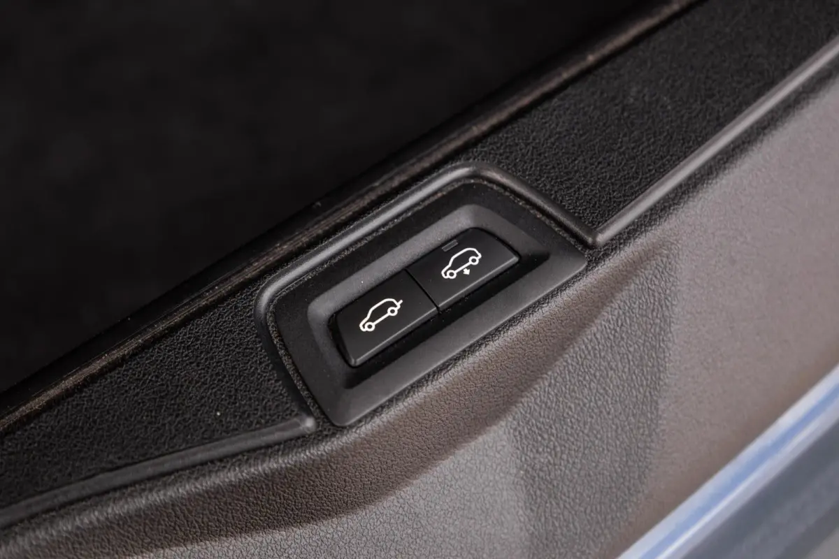 xDrive45e Executive 360 CAMERA / BRUIN LEER / LED / KEYLESS / STOELVERWARMING / LEER