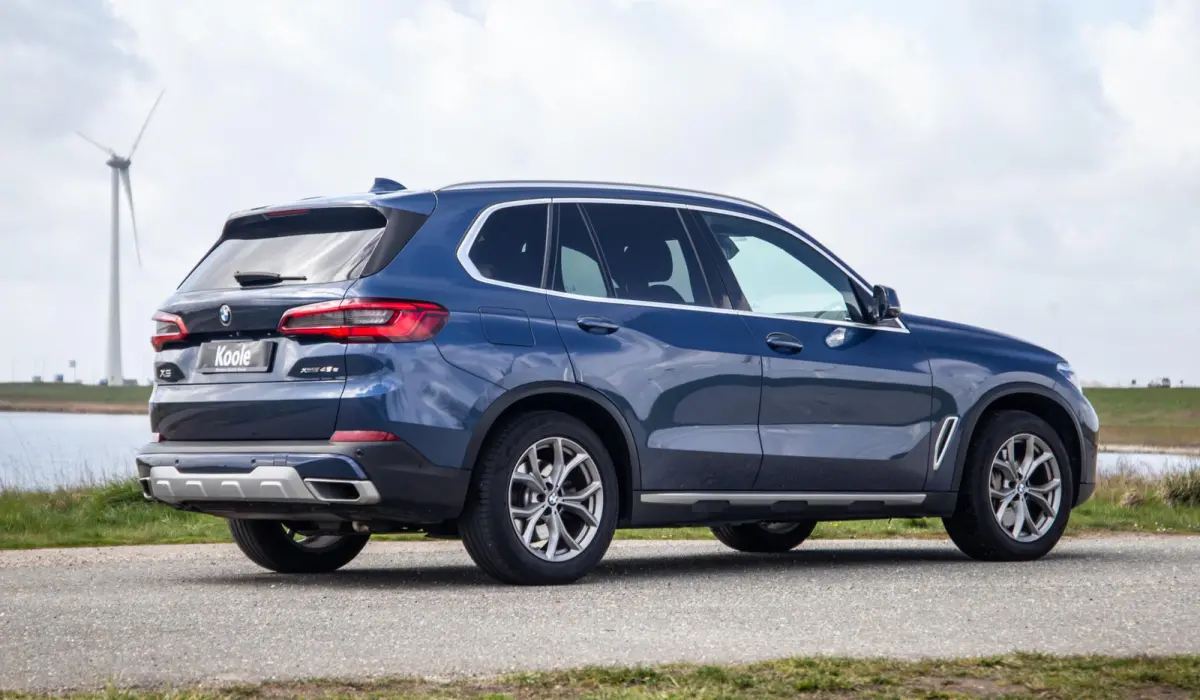 xDrive45e Executive 360 CAMERA / BRUIN LEER / LED / KEYLESS / STOELVERWARMING / LEER