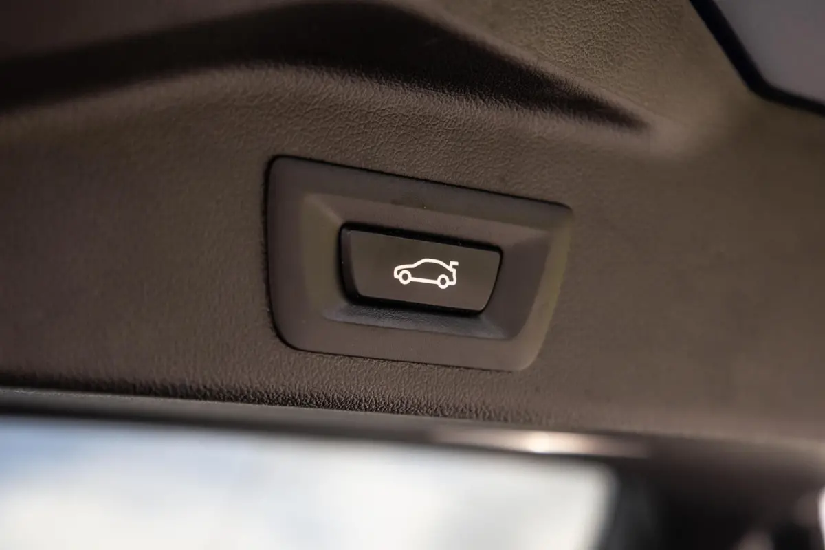 xDrive45e Executive 360 CAMERA / BRUIN LEER / LED / KEYLESS / STOELVERWARMING / LEER
