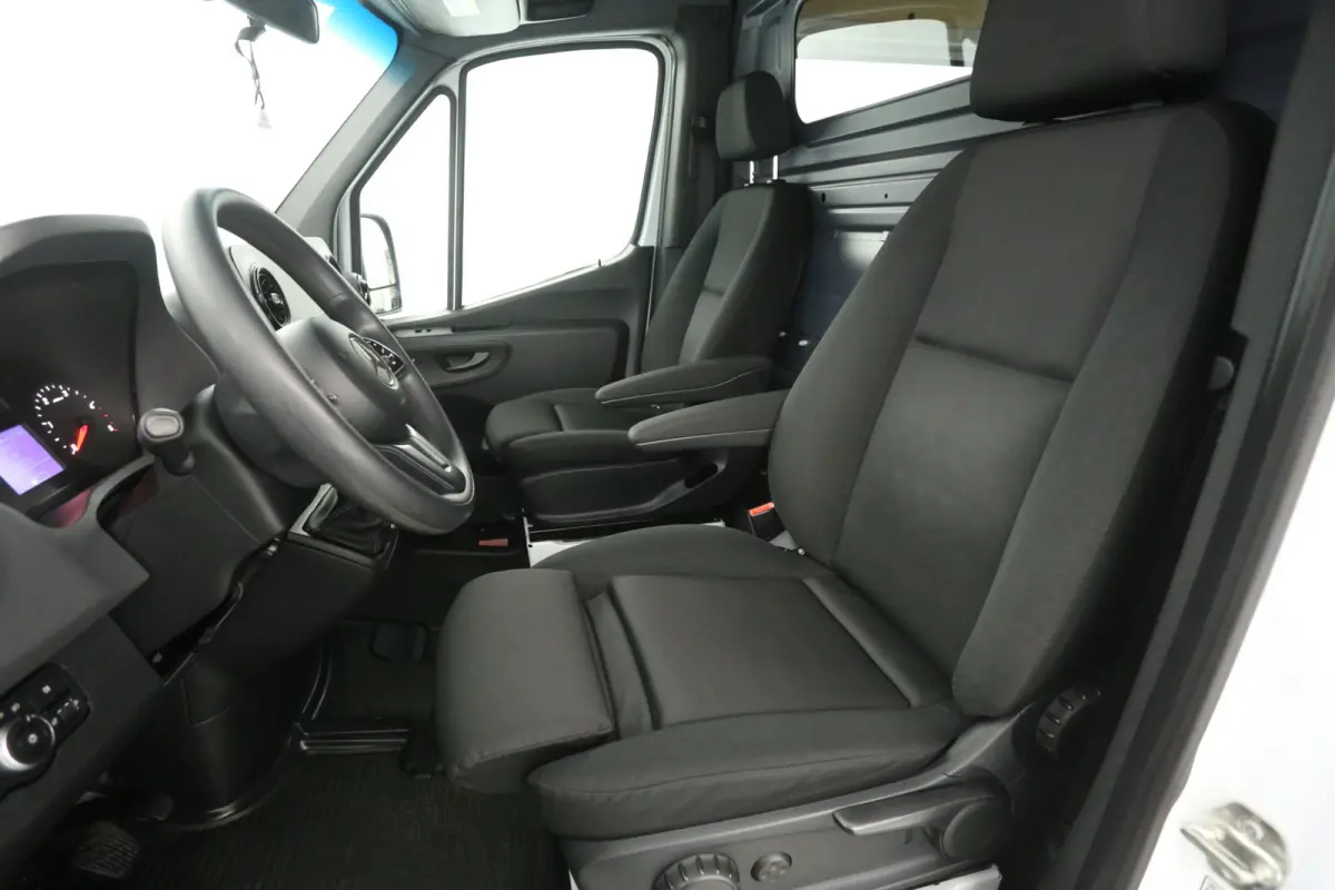 316 2.2 CDI L2H2 | Airco | Cruise | Camera | Carplay | Trekhaak | Navi | Parkeersens.