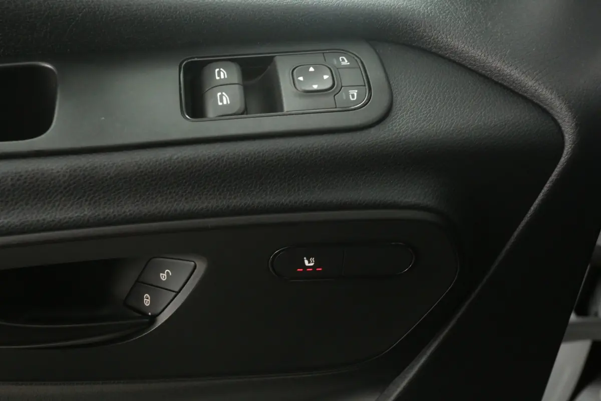 316 2.2 CDI L2H2 | Airco | Cruise | Camera | Carplay | Trekhaak | Navi | Parkeersens.