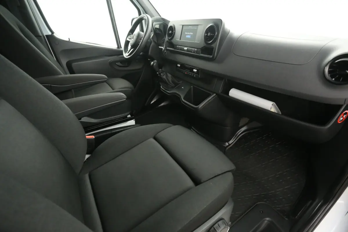 316 2.2 CDI L2H2 | Airco | Cruise | Camera | Carplay | Trekhaak | Navi | Parkeersens.