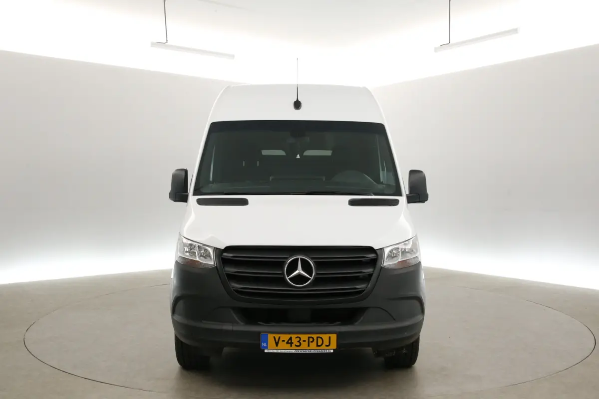 316 2.2 CDI L2H2 | Airco | Cruise | Camera | Carplay | Trekhaak | Navi | Parkeersens.