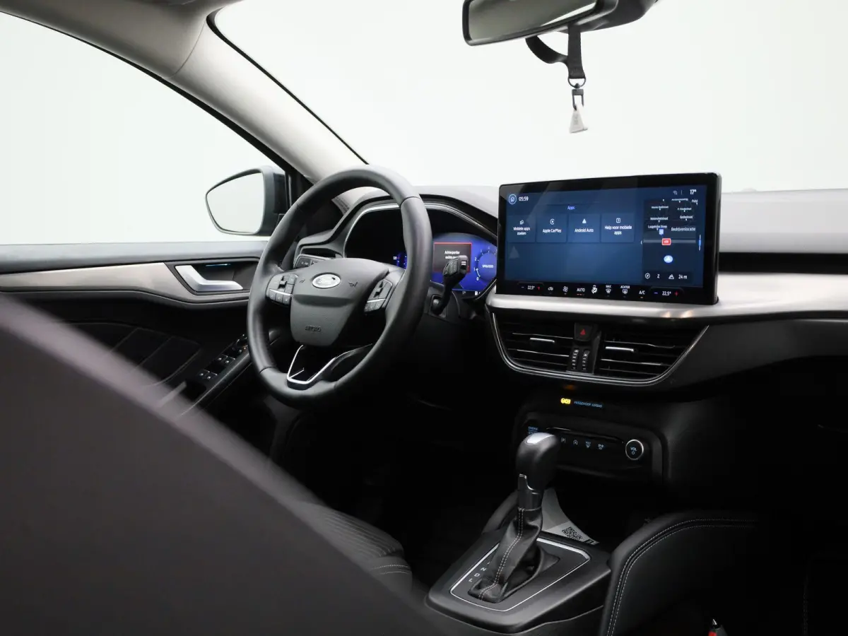 1.0 EcoBoost Hybrid Titanium X Automaat | Apple/Android Play | Camera | Cruise | DAB | Full LED | Keyless Entry/Go | Navi | PDC V+A | 12 Maand BOVAG Garantie! |