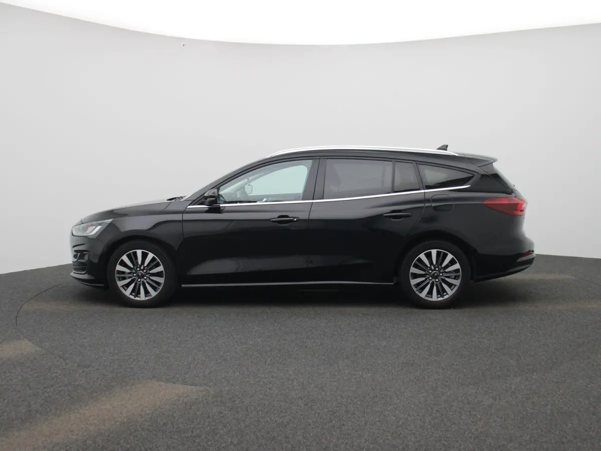 1.0 EcoBoost Hybrid Titanium X Automaat | Apple/Android Play | Camera | Cruise | DAB | Full LED | Keyless Entry/Go | Navi | PDC V+A | 12 Maand BOVAG Garantie! |