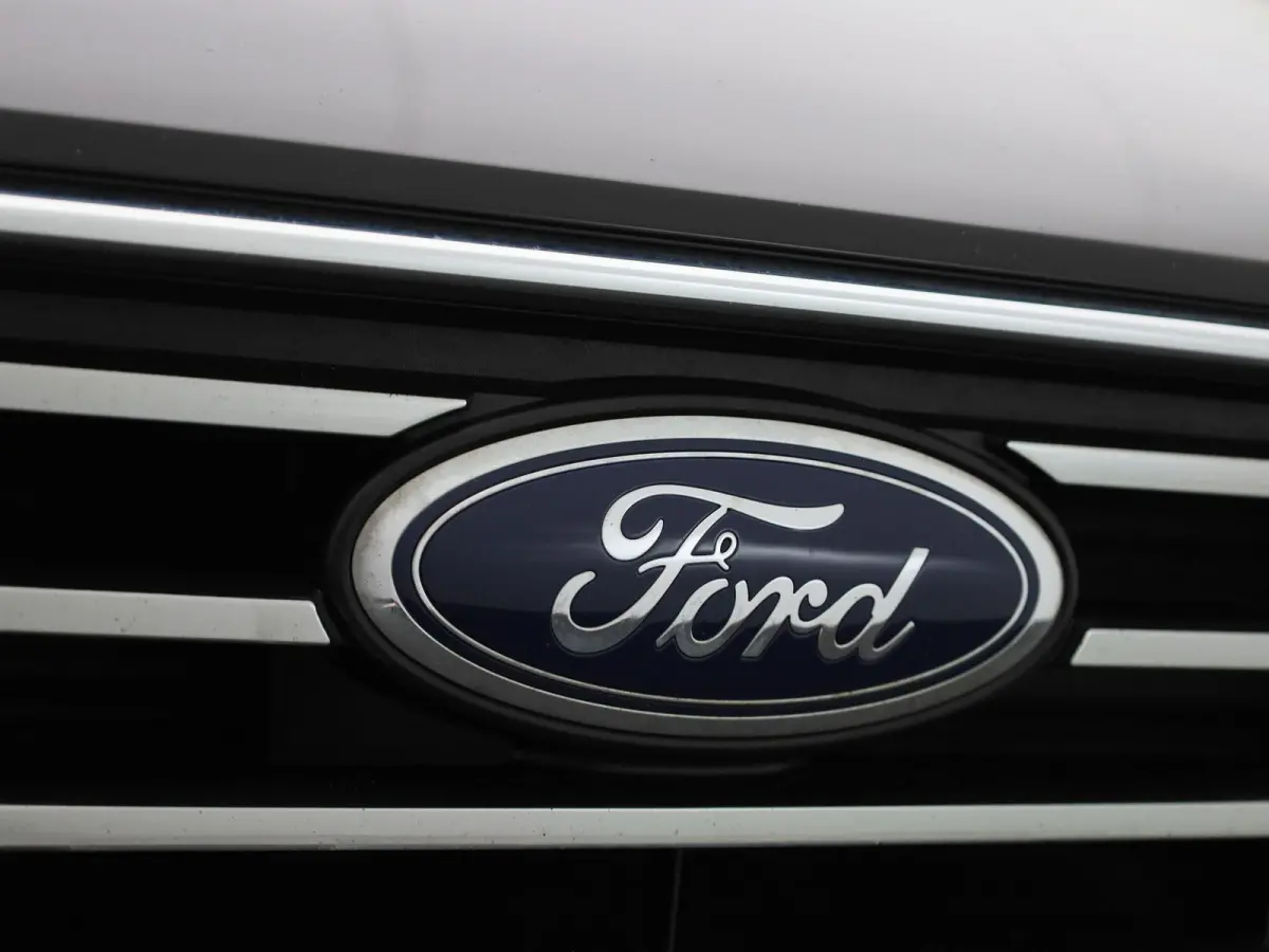 1.0 EcoBoost Hybrid Titanium X Automaat | Apple/Android Play | Camera | Cruise | DAB | Full LED | Keyless Entry/Go | Navi | PDC V+A | 12 Maand BOVAG Garantie! |