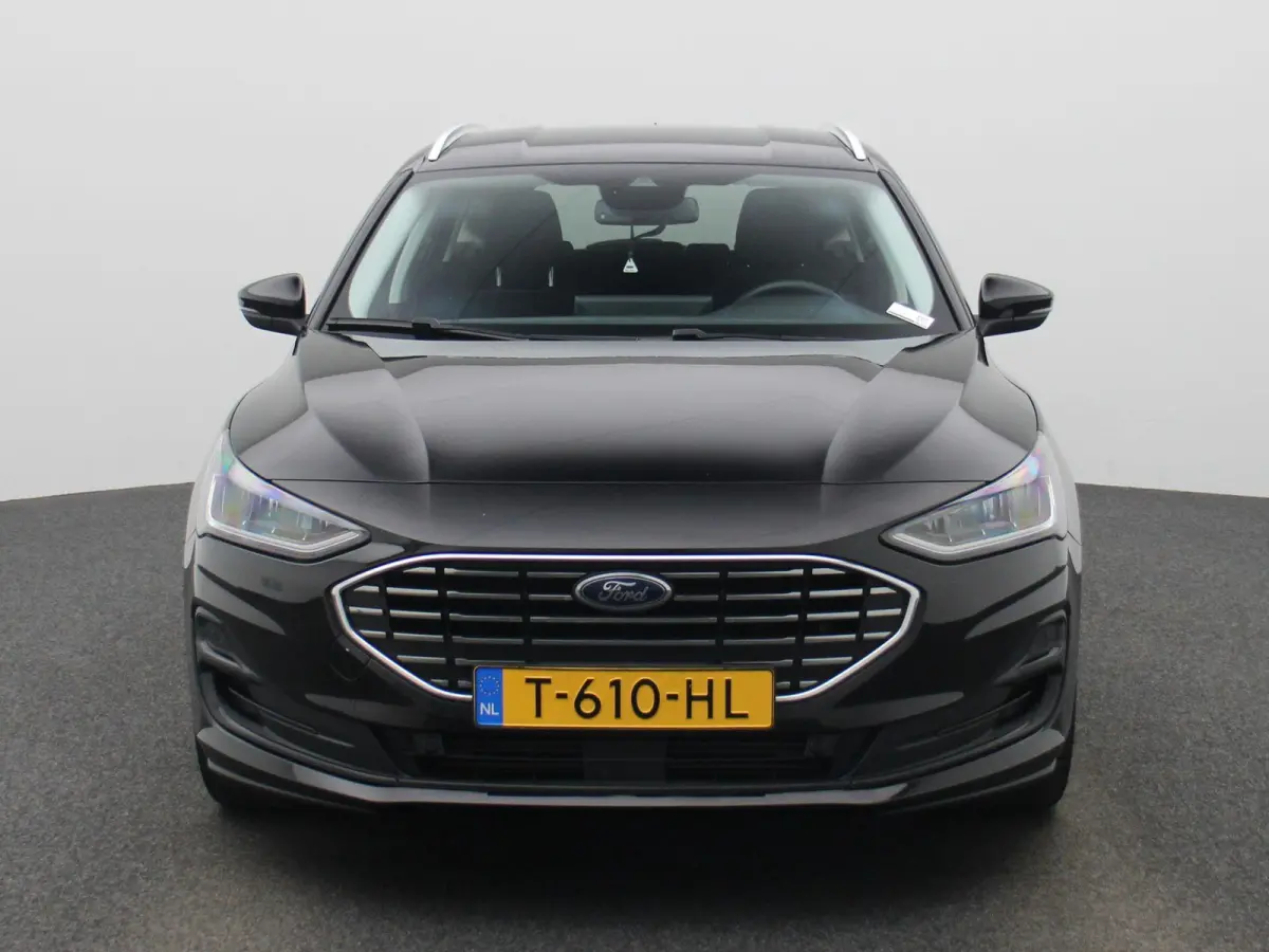 1.0 EcoBoost Hybrid Titanium X Automaat | Apple/Android Play | Camera | Cruise | DAB | Full LED | Keyless Entry/Go | Navi | PDC V+A | 12 Maand BOVAG Garantie! |