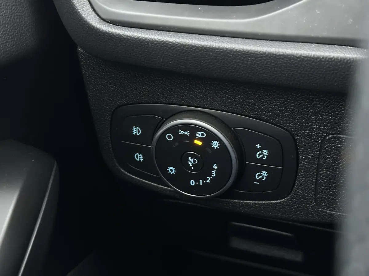 1.0 EcoBoost ST Line Automaat Stoelverwarming Stuurverwarming