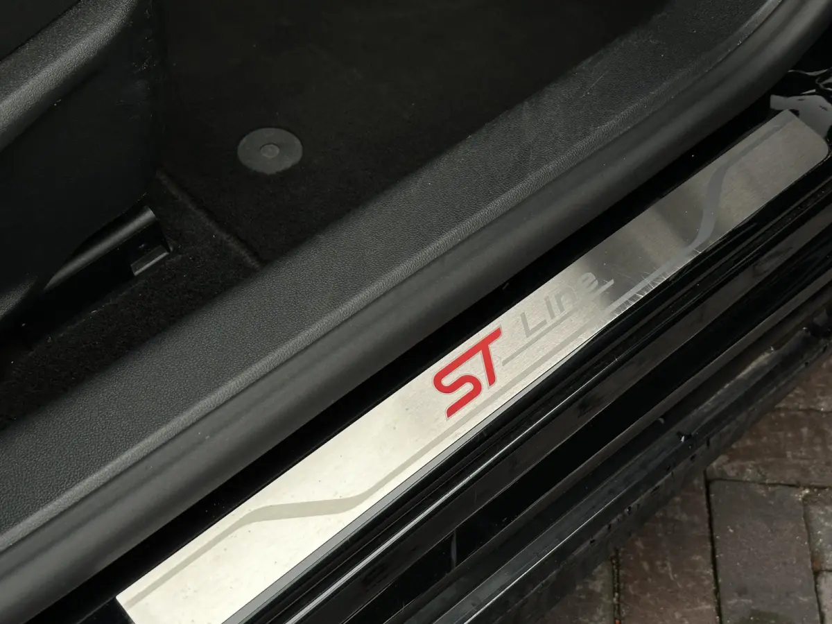 1.0 EcoBoost ST Line Automaat Stoelverwarming Stuurverwarming