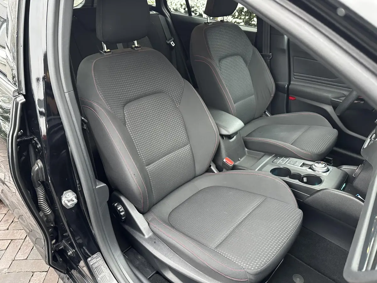 1.0 EcoBoost ST Line Automaat Stoelverwarming Stuurverwarming