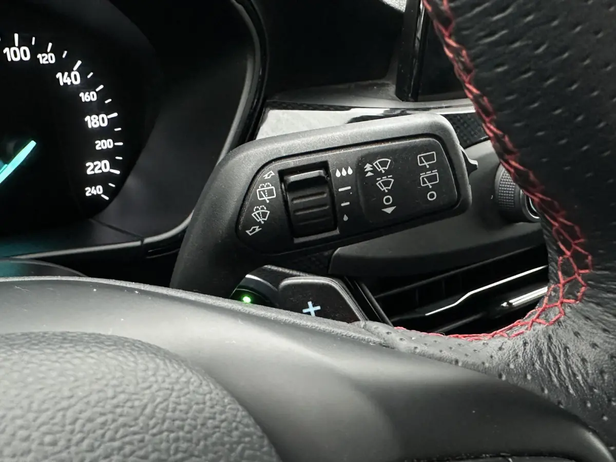 1.0 EcoBoost ST Line Automaat Stoelverwarming Stuurverwarming