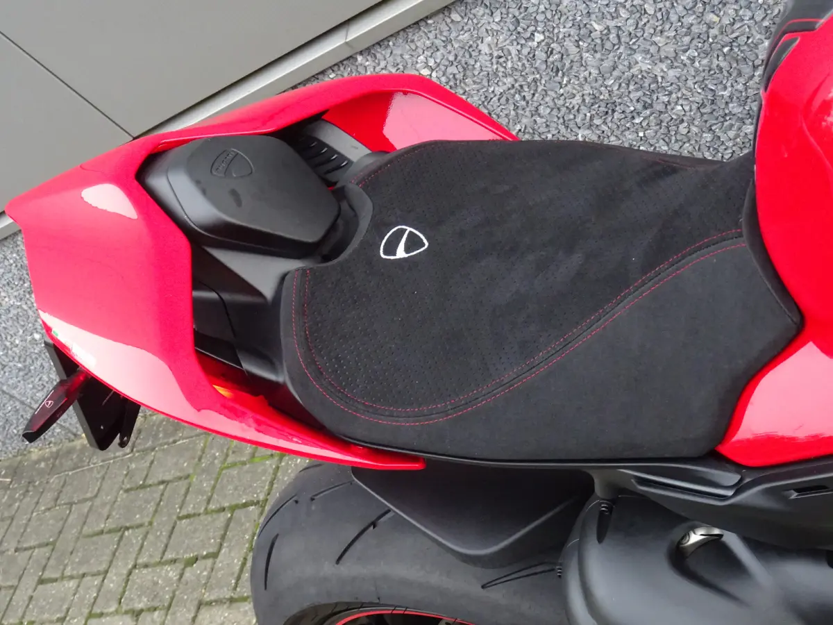 V4S
