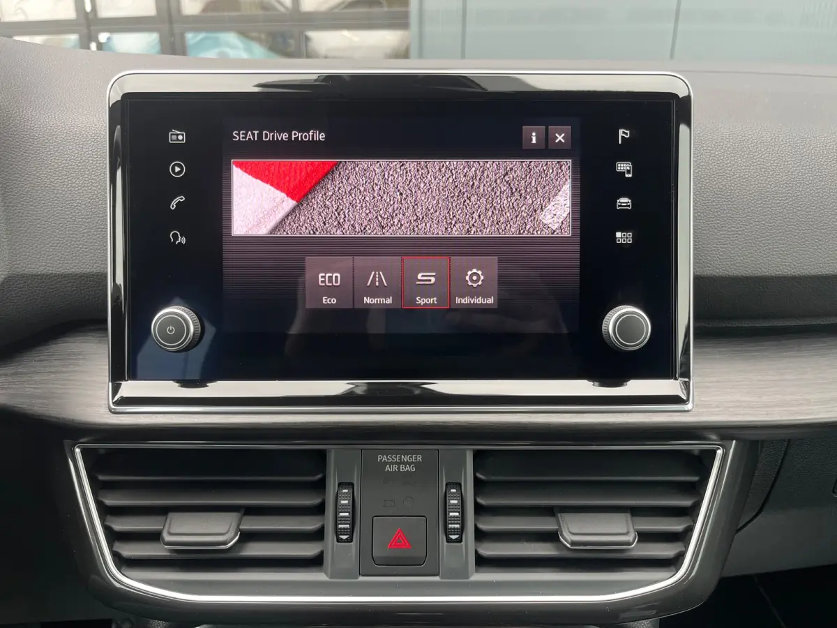 1.5 TSI Xcellence NL.Auto/Camera/Carplay/Climatronic/Elc.Achterklep/18Inch/1Ste Eigenaar/Dealer onderhouden