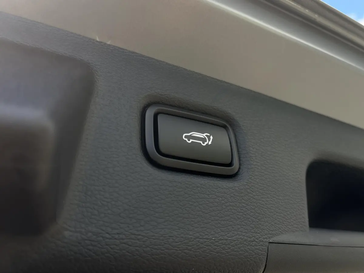 1.0 T-GDi MHEV Design Edition | Camera | Keyless | JBL Audio |Navi | Stoel / Stuurverwarming | Apple Carplay | Android Auto | Demo |