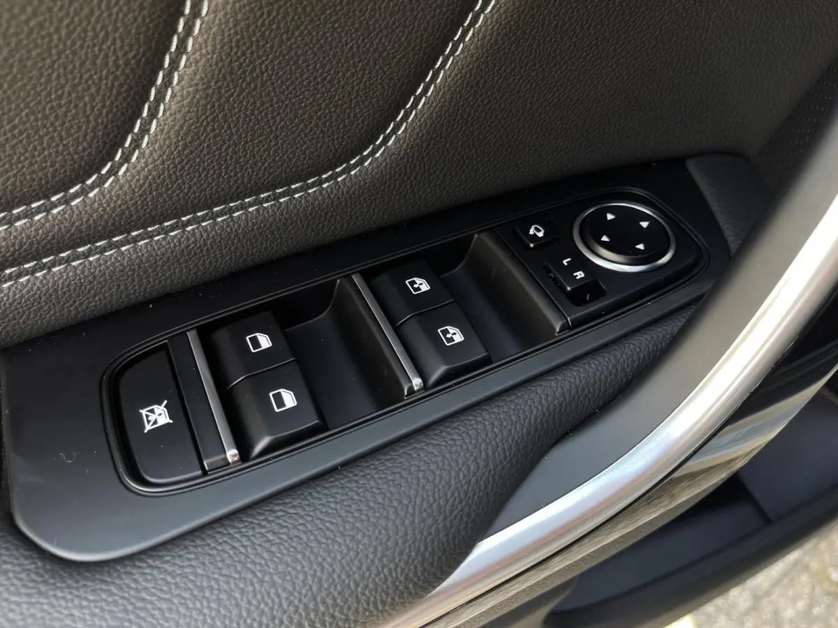 1.0 T-GDi MHEV Design Edition | Camera | Keyless | JBL Audio |Navi | Stoel / Stuurverwarming | Apple Carplay | Android Auto | Demo |