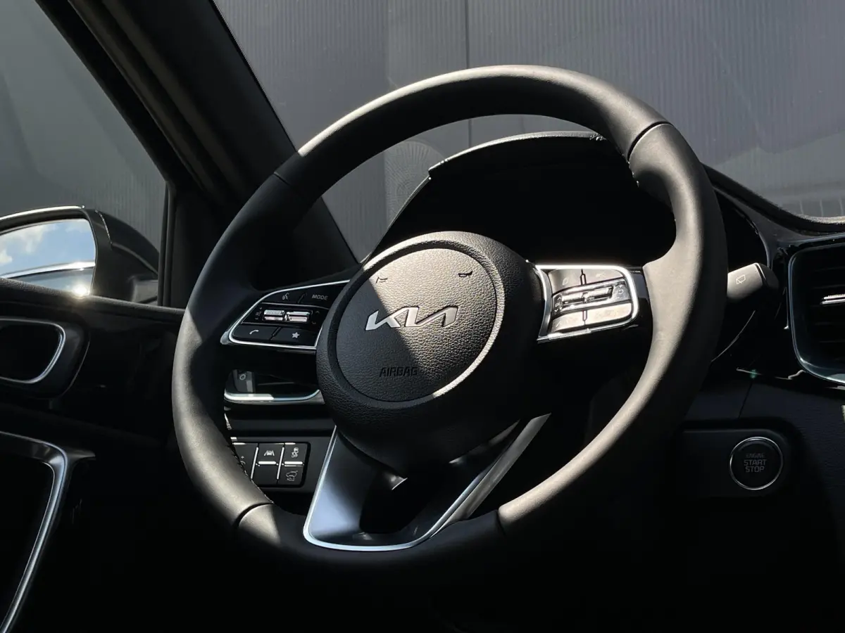 1.0 T-GDi MHEV Design Edition | Camera | Keyless | JBL Audio |Navi | Stoel / Stuurverwarming | Apple Carplay | Android Auto | Demo |