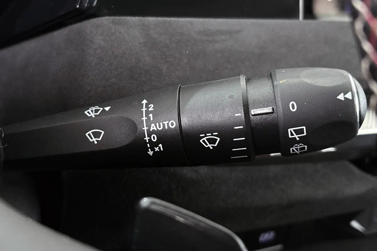 E-Tense Performance Line Navigatie Apple CarPlay 19" LMW