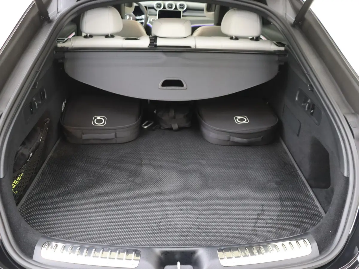 400e 4MATIC AMG Line /Panoramadak /Rijassistentiepakket /360 Camera /20 Inch /Nightpakket
