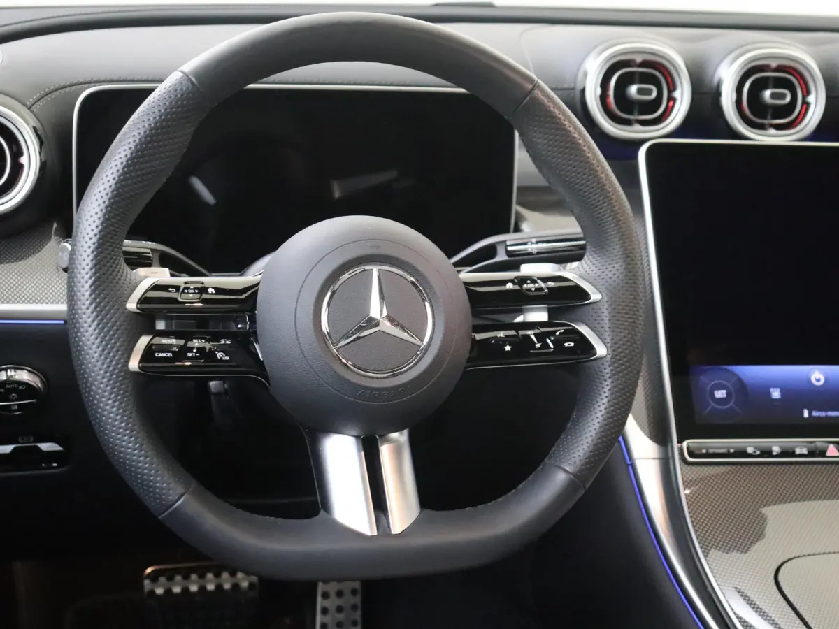 400e 4MATIC AMG Line /Panoramadak /Rijassistentiepakket /360 Camera /20 Inch /Nightpakket