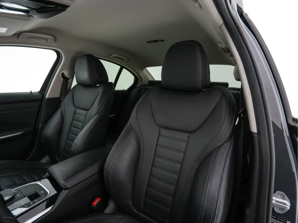 330e eDrive Edition (Plug-In) (INCL-BTW) Aut. *LEATHER | FULL-LED | DIGI-COCKPIT | HEATED-SPORTSEATS | PRIVACYGLASS | AMBIENTLIGHT | DAB | NAVI-FULLMAP | ECC | CARPLAY | PDC | CRUI/SE | 18''