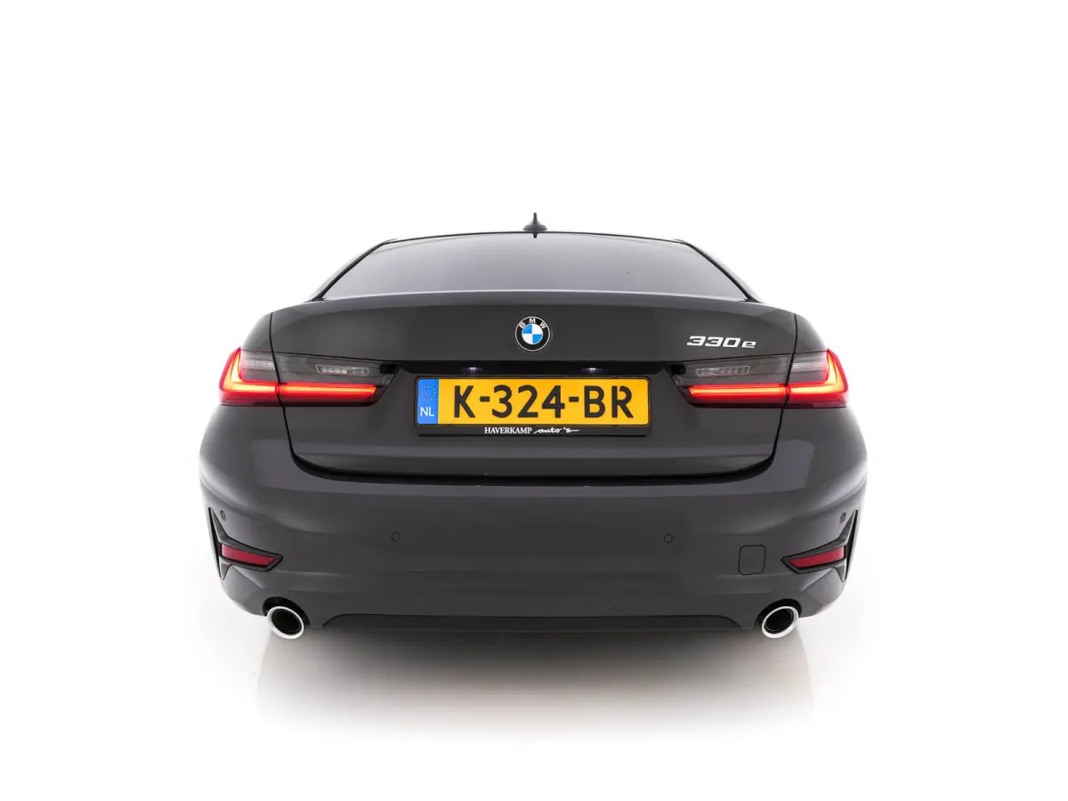 330e eDrive Edition (Plug-In) (INCL-BTW) Aut. *LEATHER | FULL-LED | DIGI-COCKPIT | HEATED-SPORTSEATS | PRIVACYGLASS | AMBIENTLIGHT | DAB | NAVI-FULLMAP | ECC | CARPLAY | PDC | CRUI/SE | 18''