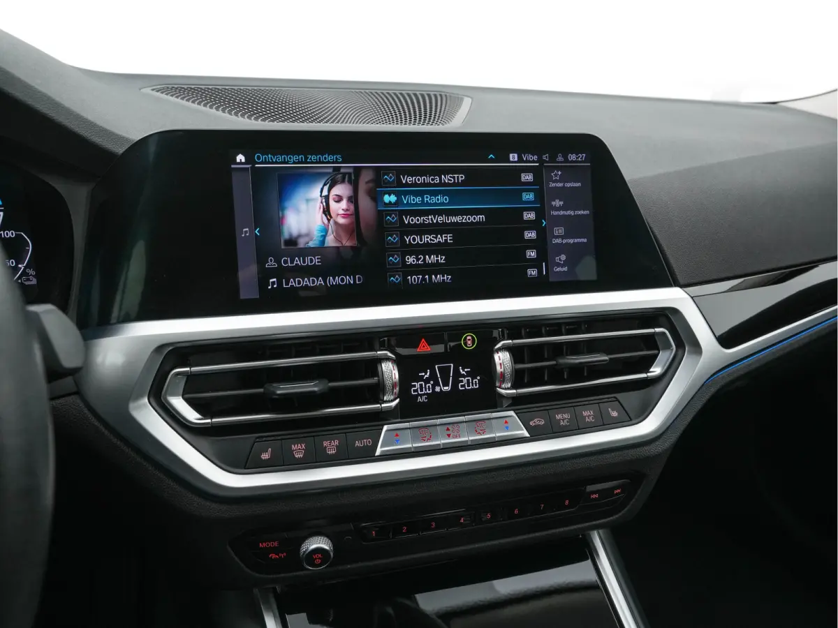 330e eDrive Edition (Plug-In) (INCL-BTW) Aut. *LEATHER | FULL-LED | DIGI-COCKPIT | HEATED-SPORTSEATS | PRIVACYGLASS | AMBIENTLIGHT | DAB | NAVI-FULLMAP | ECC | CARPLAY | PDC | CRUI/SE | 18''