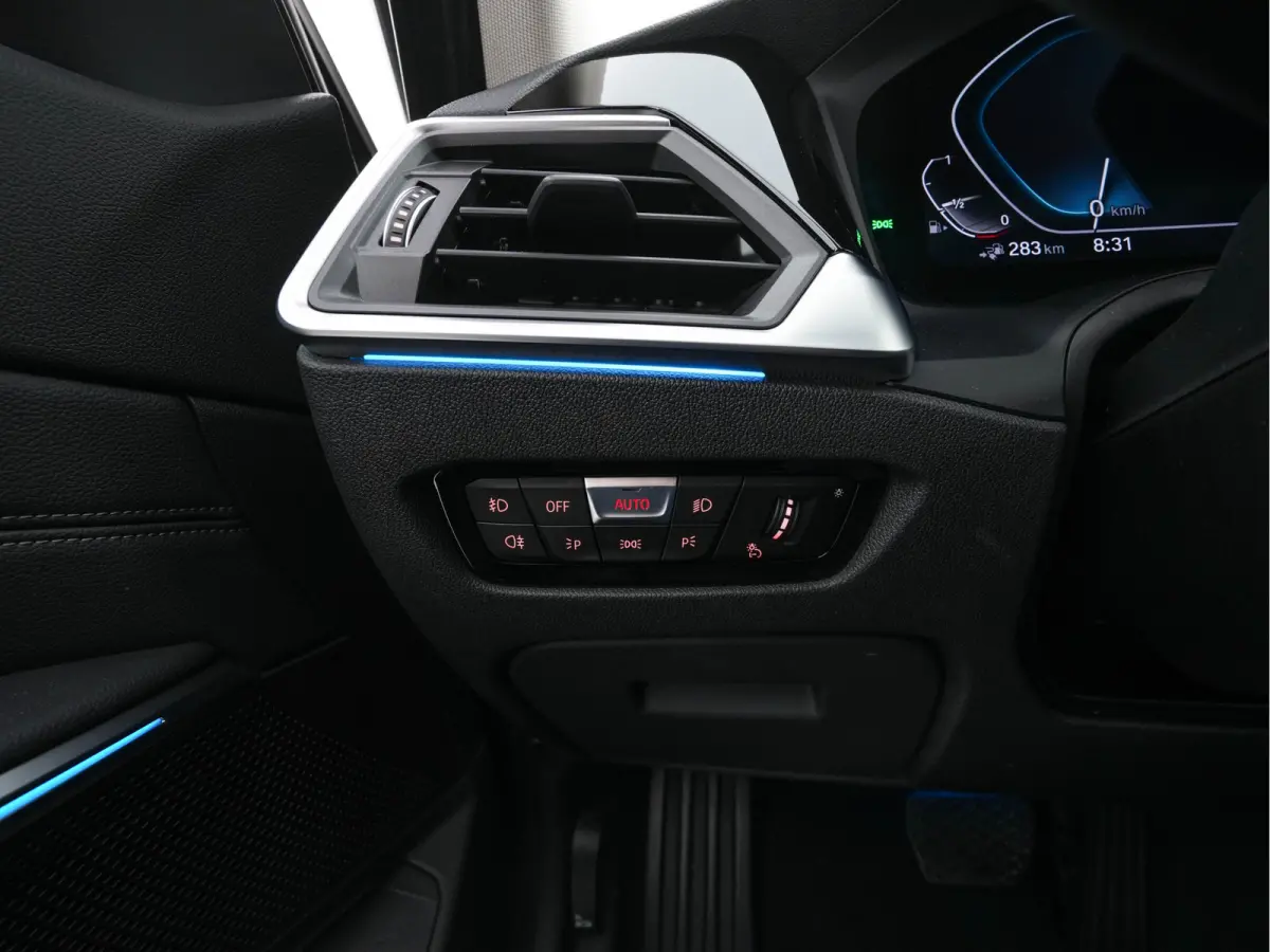 330e eDrive Edition (Plug-In) (INCL-BTW) Aut. *LEATHER | FULL-LED | DIGI-COCKPIT | HEATED-SPORTSEATS | PRIVACYGLASS | AMBIENTLIGHT | DAB | NAVI-FULLMAP | ECC | CARPLAY | PDC | CRUI/SE | 18''