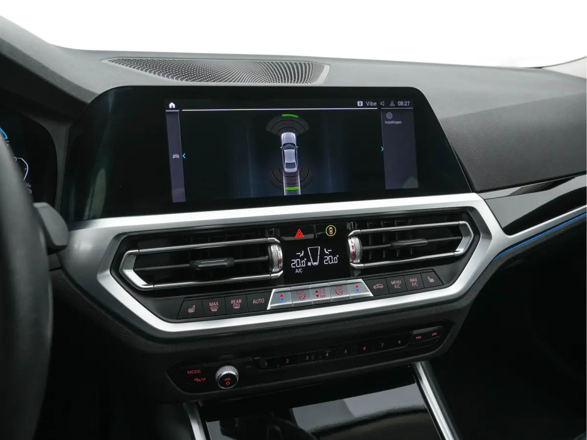 330e eDrive Edition (Plug-In) (INCL-BTW) Aut. *LEATHER | FULL-LED | DIGI-COCKPIT | HEATED-SPORTSEATS | PRIVACYGLASS | AMBIENTLIGHT | DAB | NAVI-FULLMAP | ECC | CARPLAY | PDC | CRUI/SE | 18''