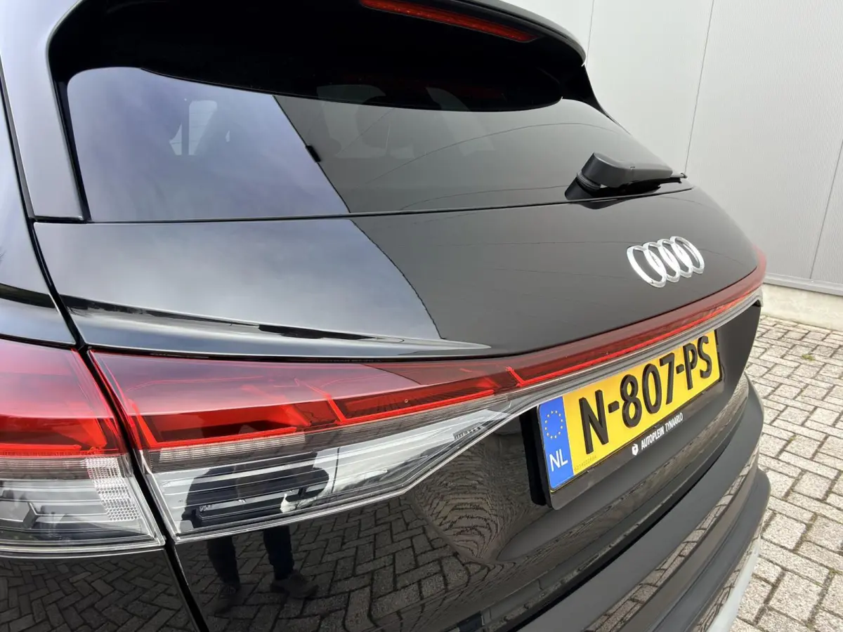40 Launch edition Advanced Plus 77 kWh 1e eig|1 jaar garantie!|Warmtepomp|Dealer OH|