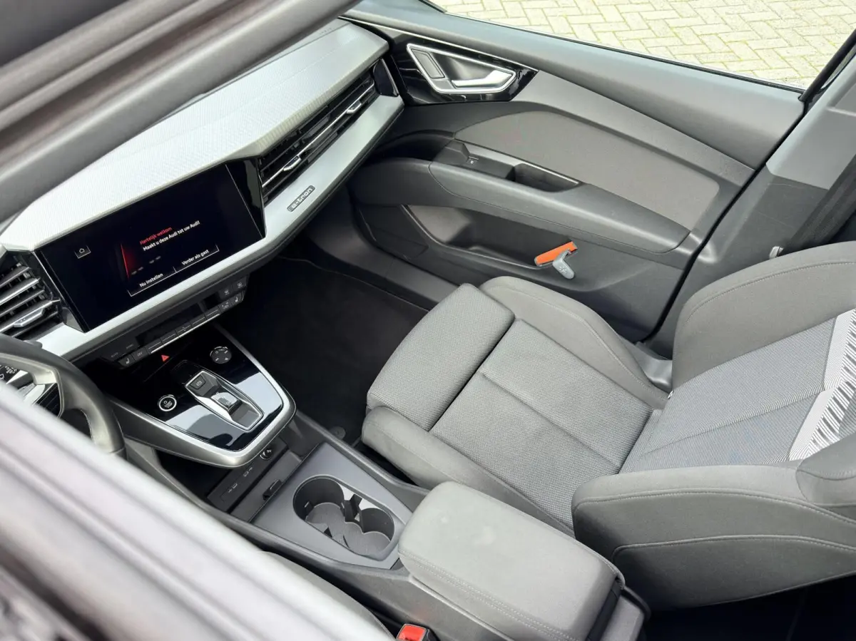 40 Launch edition Advanced Plus 77 kWh 1e eig|1 jaar garantie!|Warmtepomp|Dealer OH|