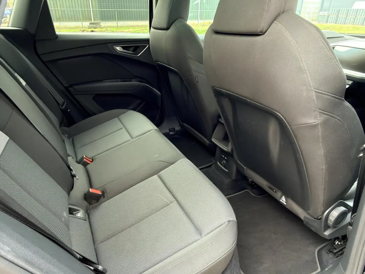 40 Launch edition Advanced Plus 77 kWh 1e eig|1 jaar garantie!|Warmtepomp|Dealer OH|