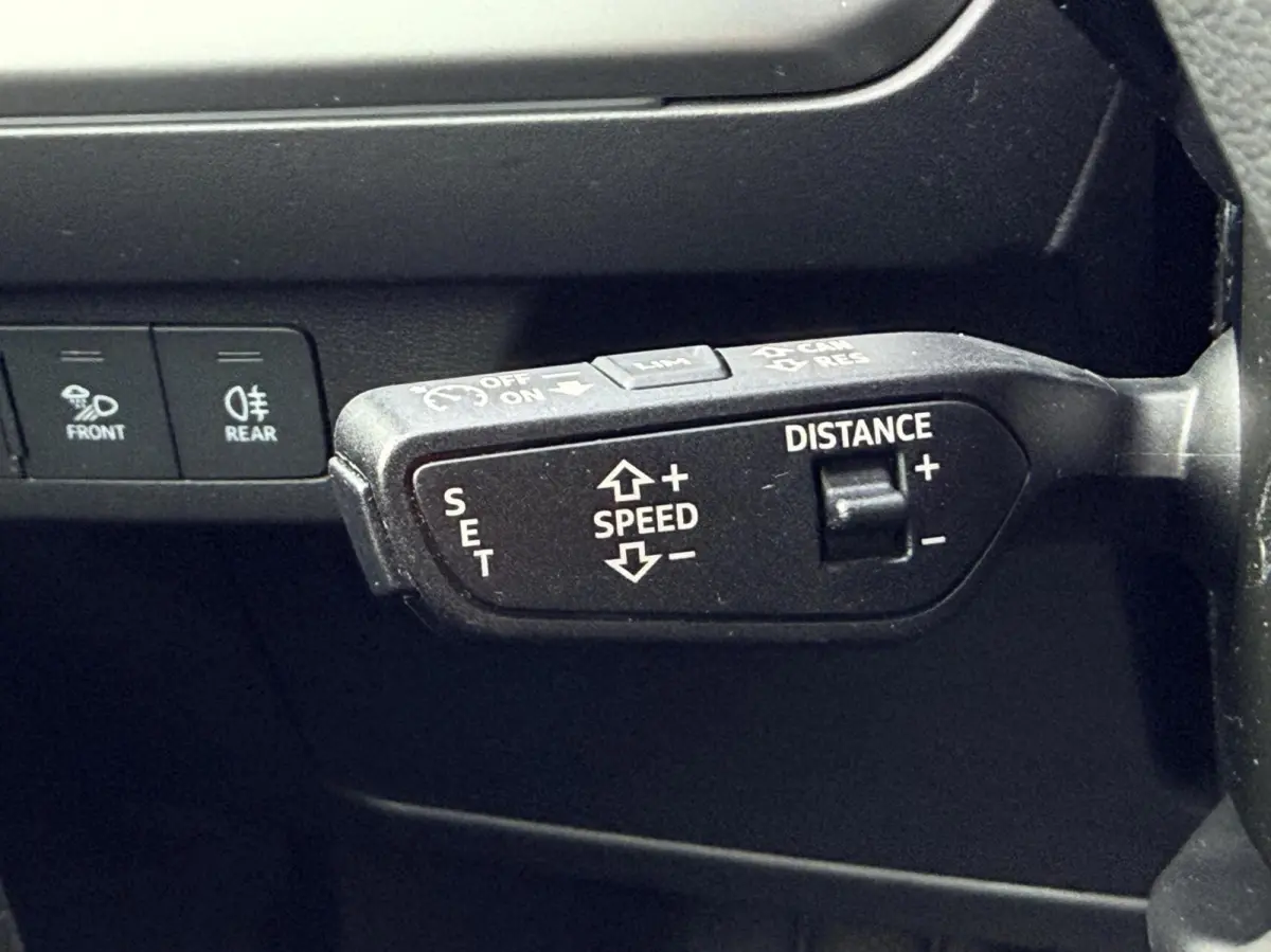 40 Launch edition Advanced Plus 77 kWh 1e eig|1 jaar garantie!|Warmtepomp|Dealer OH|