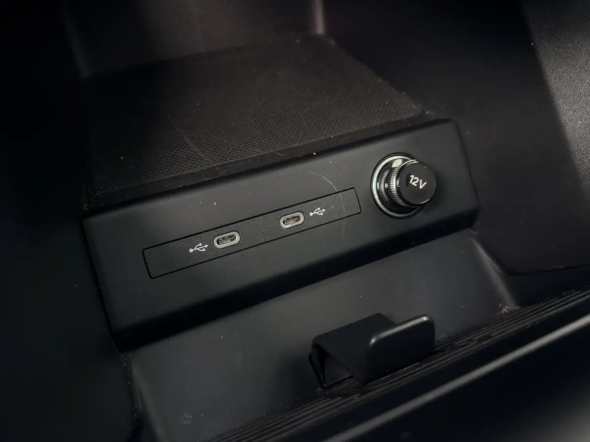 40 Launch edition Advanced Plus 77 kWh 1e eig|1 jaar garantie!|Warmtepomp|Dealer OH|