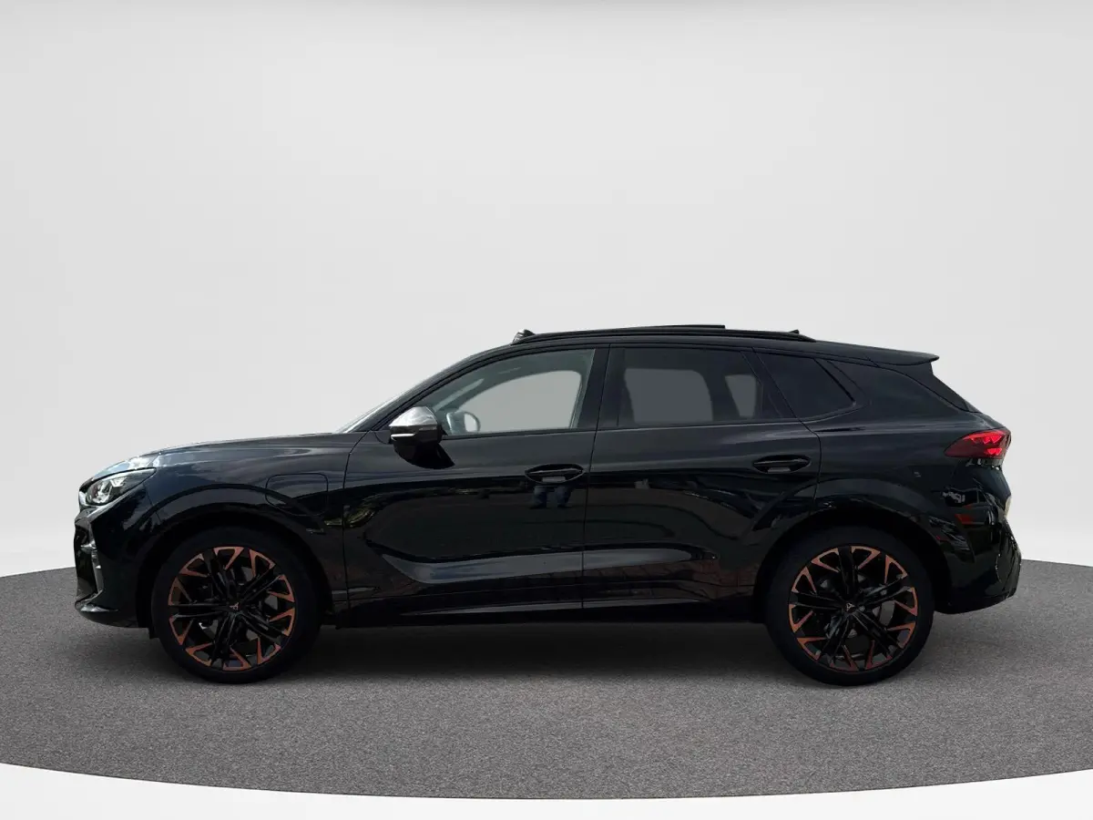 1.5 TSI e-Hybrid VZ Performance | SOH 100% | 272 pk | Sennheiser Sound | HD Matrix Led | Camera Rondom | Head Up | Pano Dak | 20" LM |