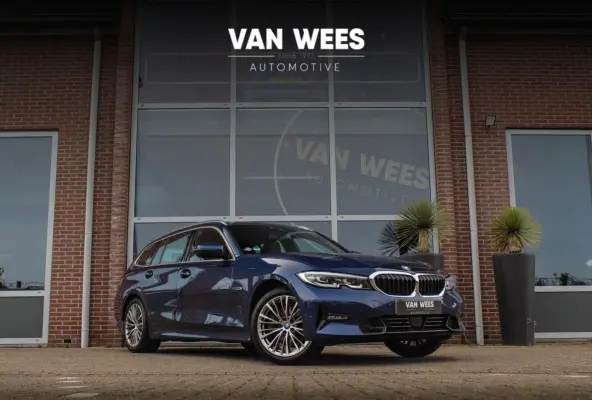 320e High Executive Sport Line | 1e eigenaar | NL auto | Driving Assistant | HiFi audio | LED | 18 inch | Stoelverwarming | DAB | Carplay | Navigatie | PDC